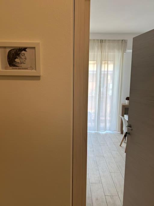 Dante Apartment By Florencehospitality Com מראה חיצוני תמונה